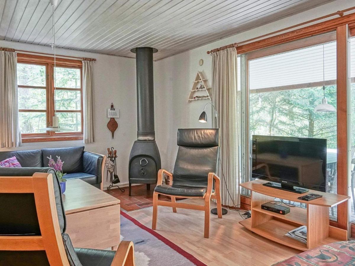Three-Bedroom Holiday home in Rønne 4 Buitenkant foto