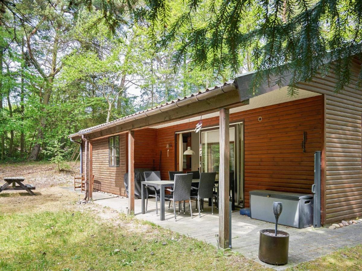 Three-Bedroom Holiday home in Rønne 4 Buitenkant foto