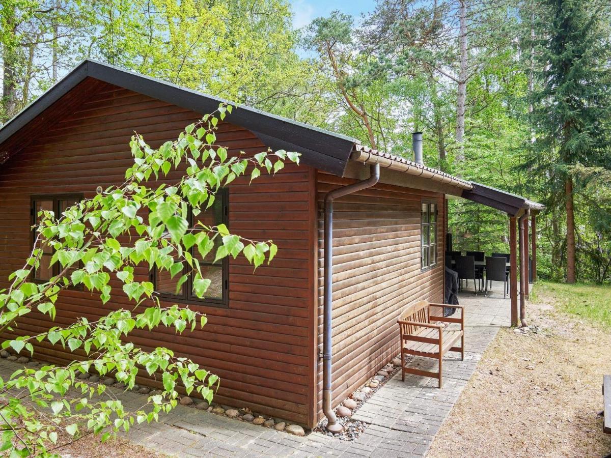 Three-Bedroom Holiday home in Rønne 4 Buitenkant foto